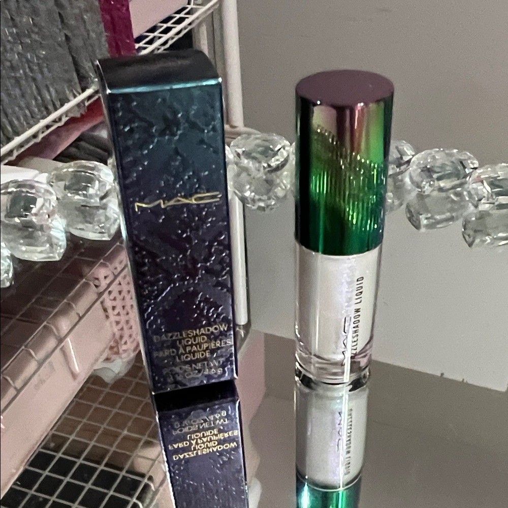 MAC Cosmetics Dazzleshadow Liquid in Awww-Spicious Lunar New Year
